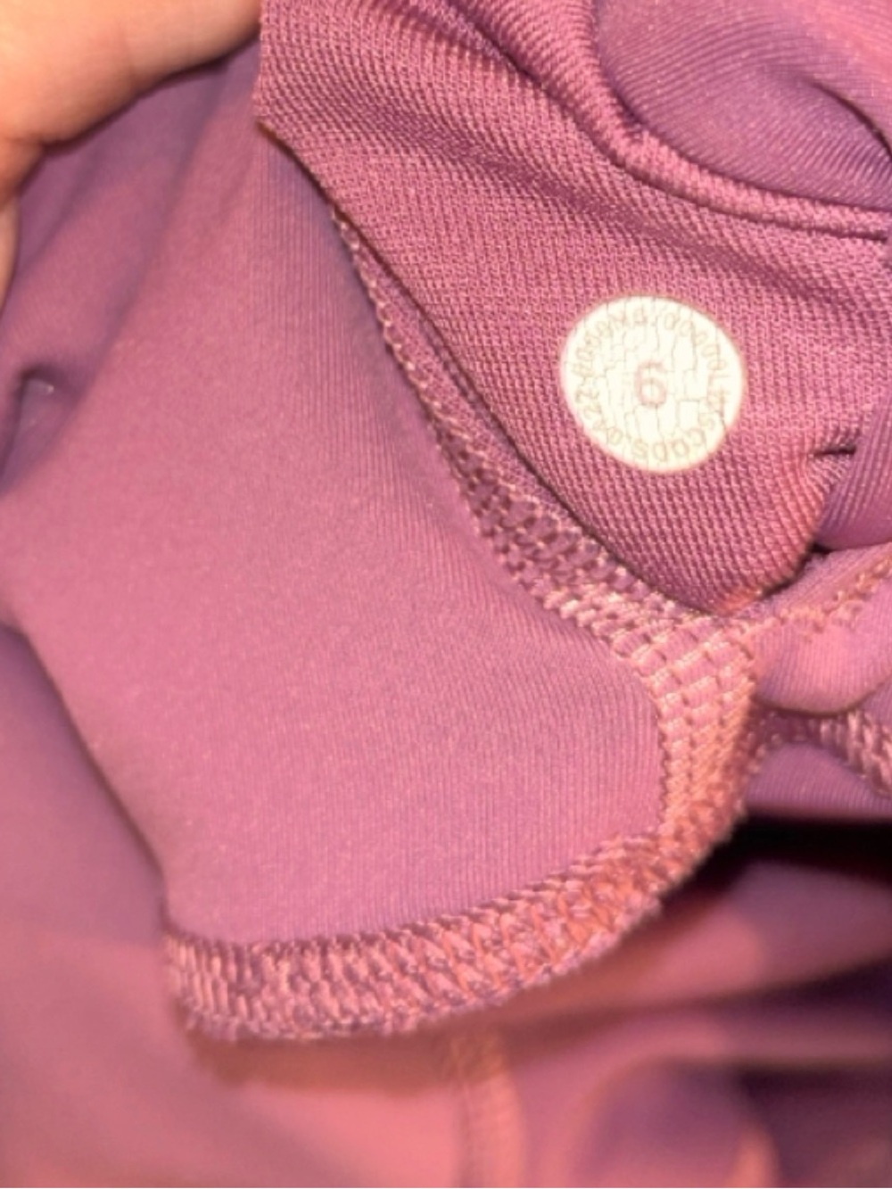 Lululemon Leggings Sz 6 - Picture 4 of 4